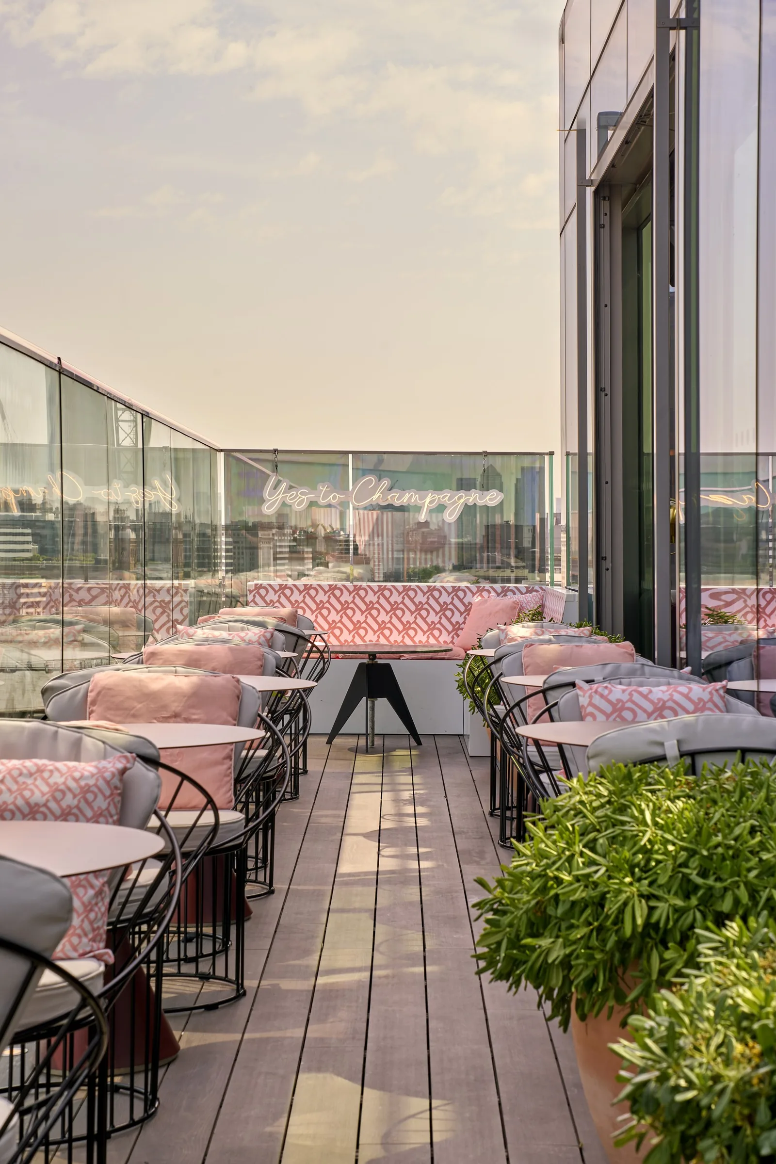 12th Knot, rooftop bars in London 3