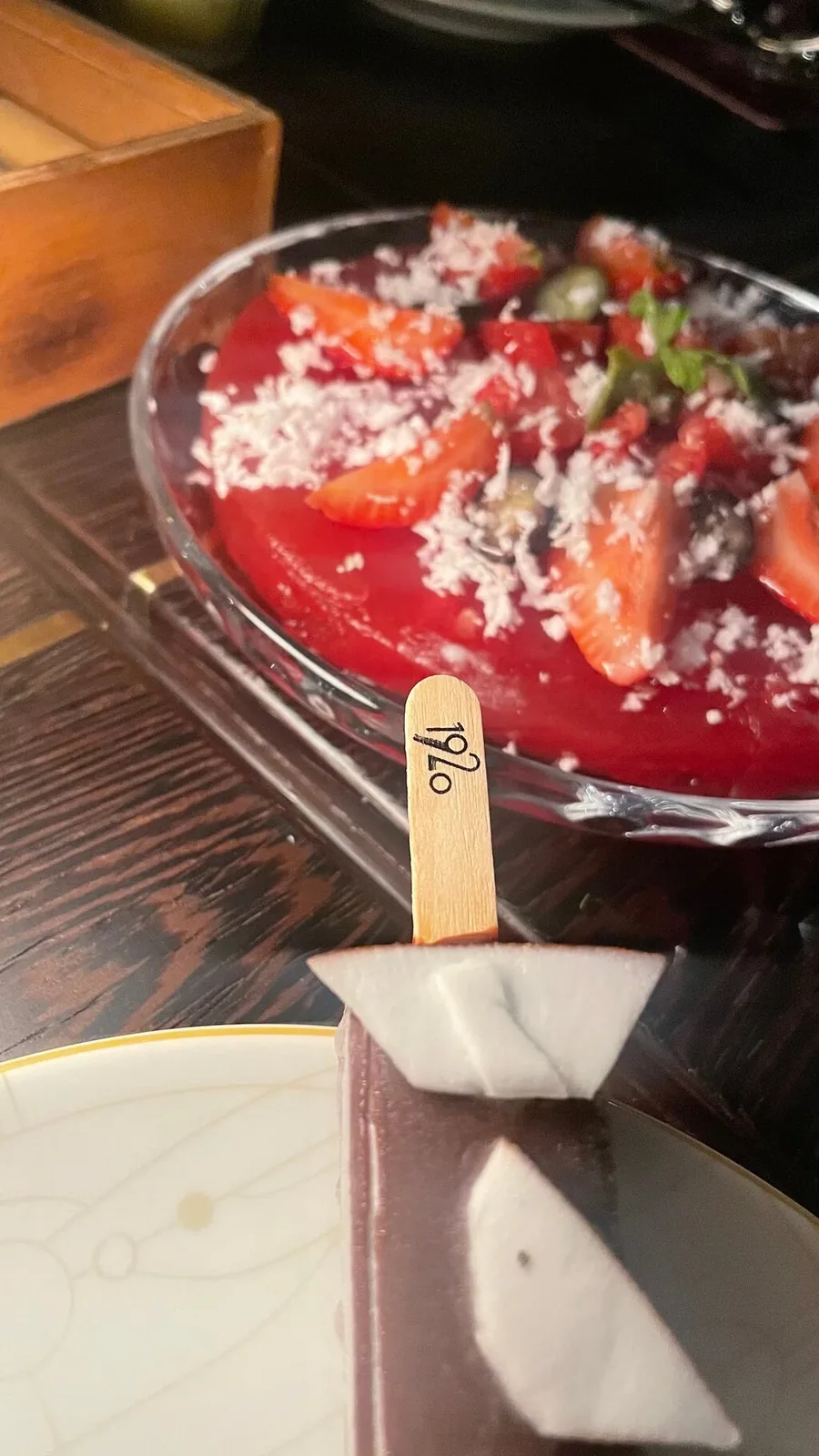 1920 - tuna crudo