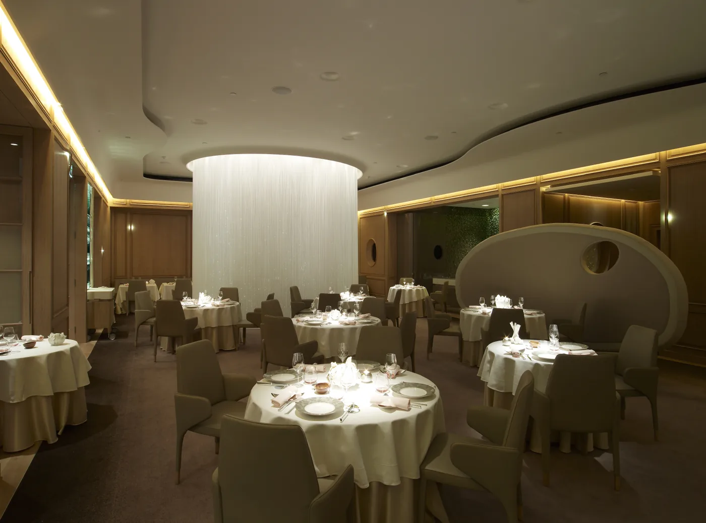 Alain Ducasse at The Dorchester - interior 2
