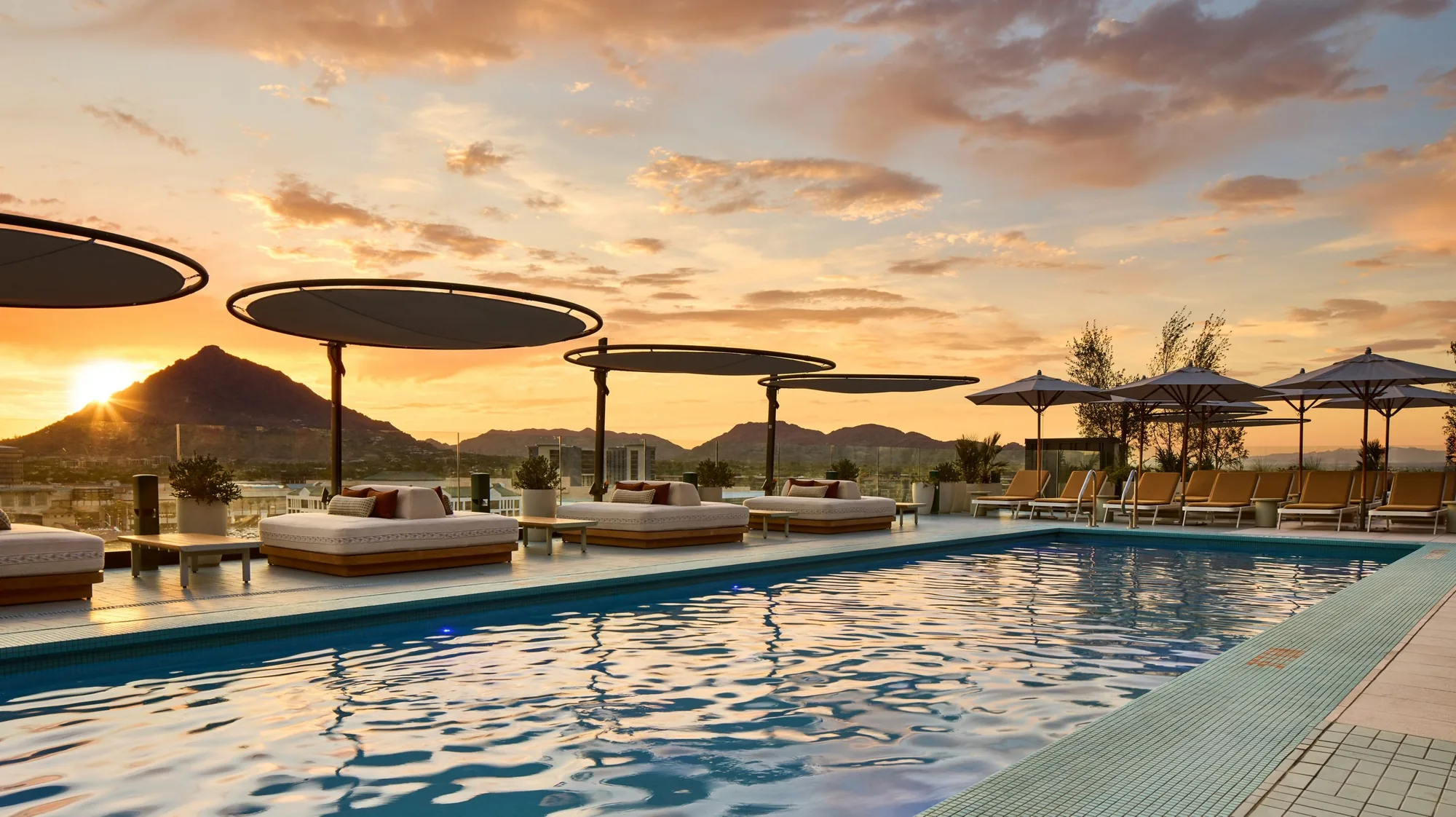 Allegra Rooftop Pool & Social Club - dayclub in Scottsdale