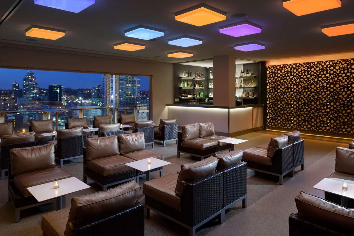 Altitude Sky Lounge - lounge