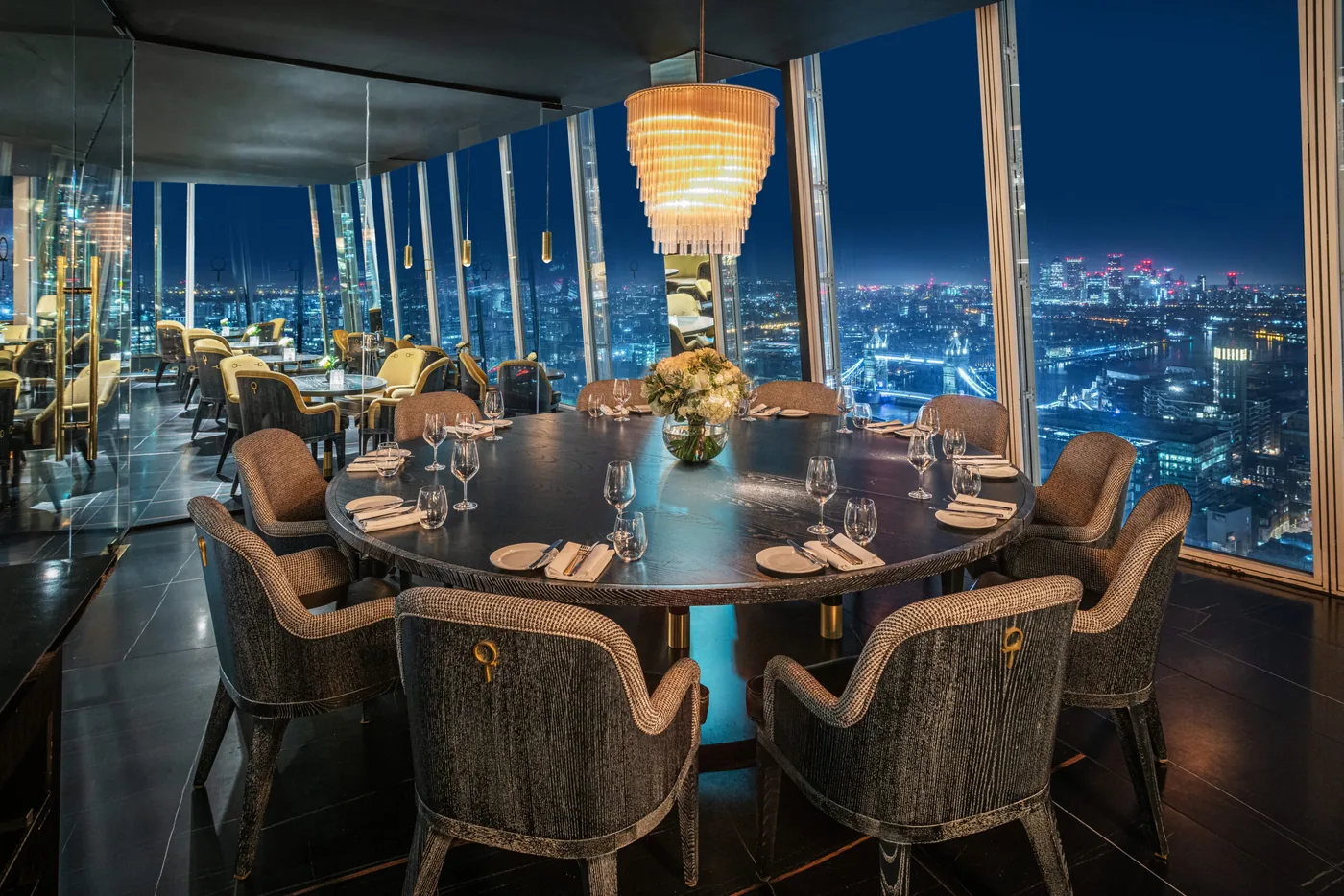 Aqua Shard - private dining room chandelier tower bridge view