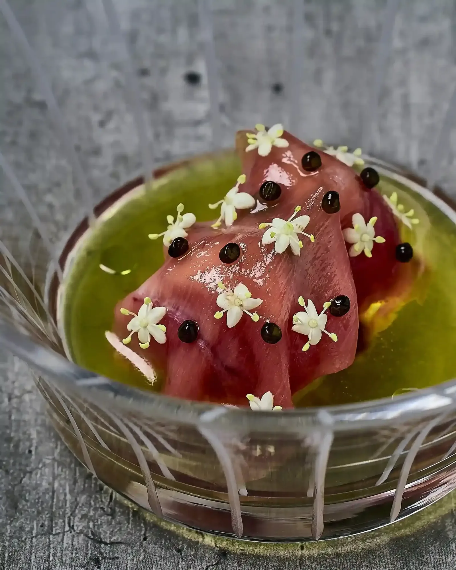 AVANT - food tuna course