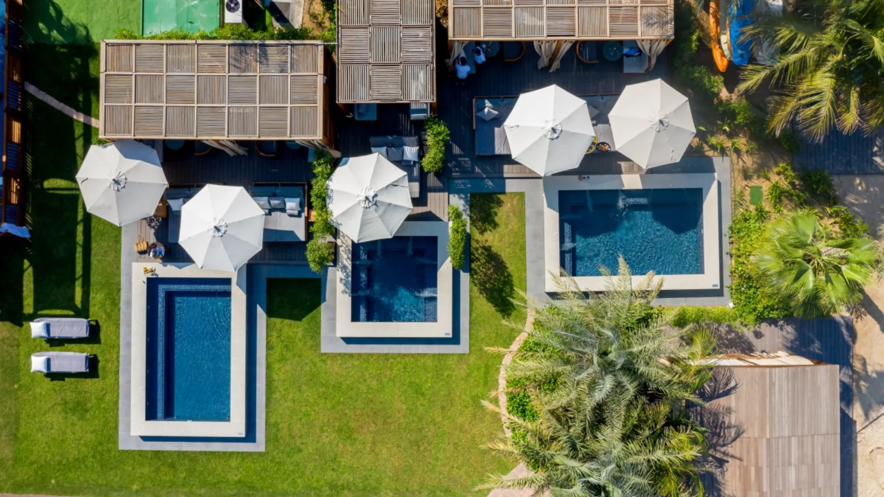 Azure Beach - gallery private cabana pools