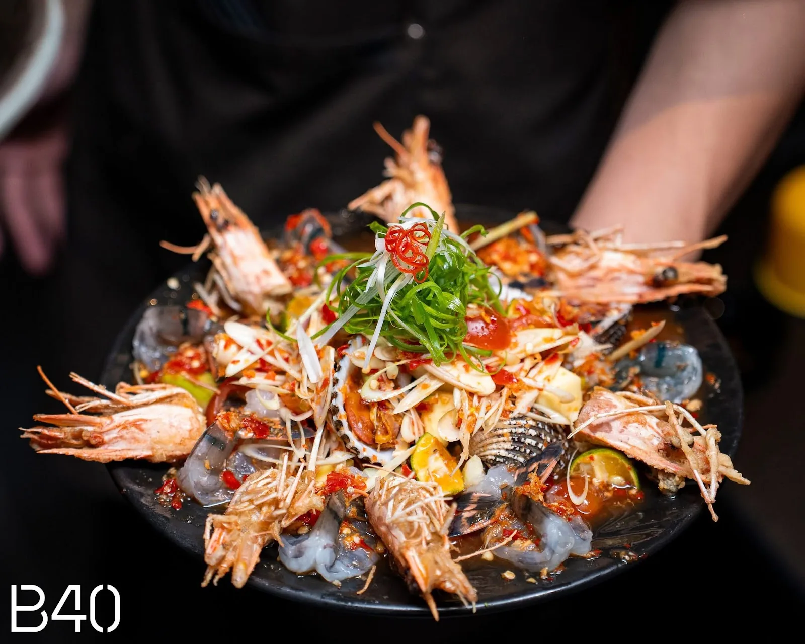B40 - grilled prawns
