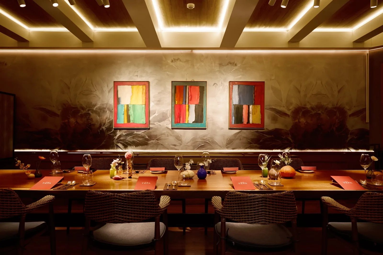 Baan Tepa - garden wing private dining room
