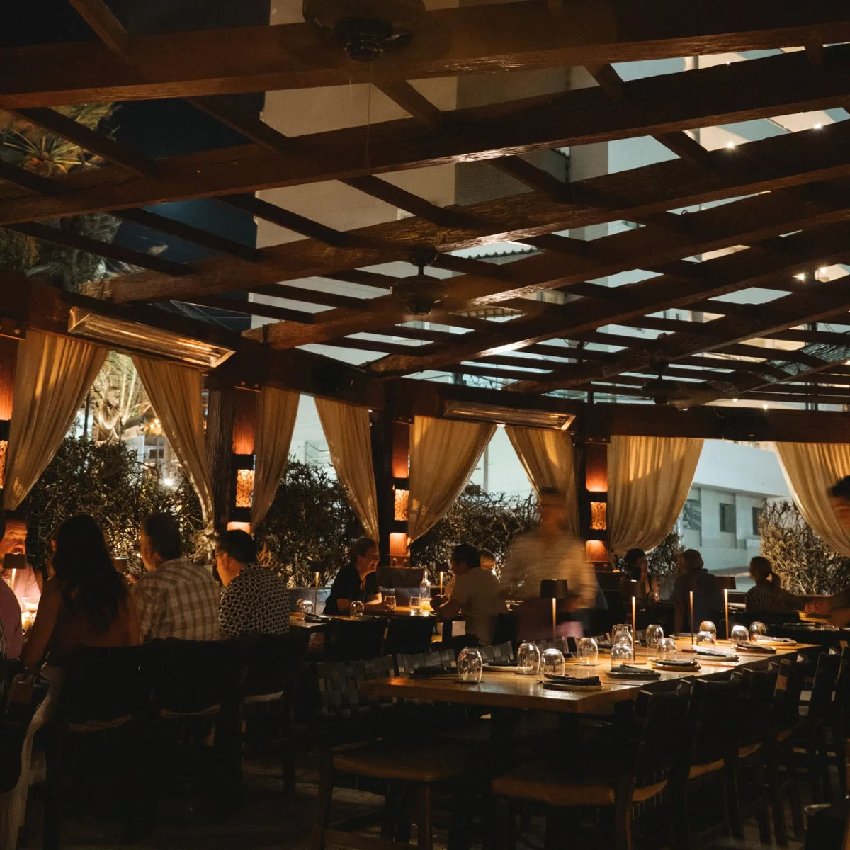 Bar Esquina, restaurants in Cabo 2