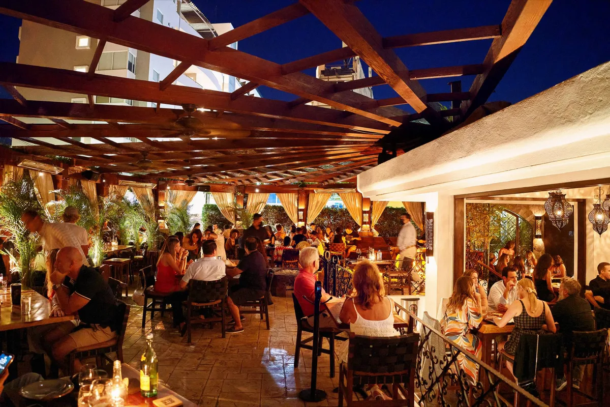 Bar Esquina, restaurants in Cabo 3