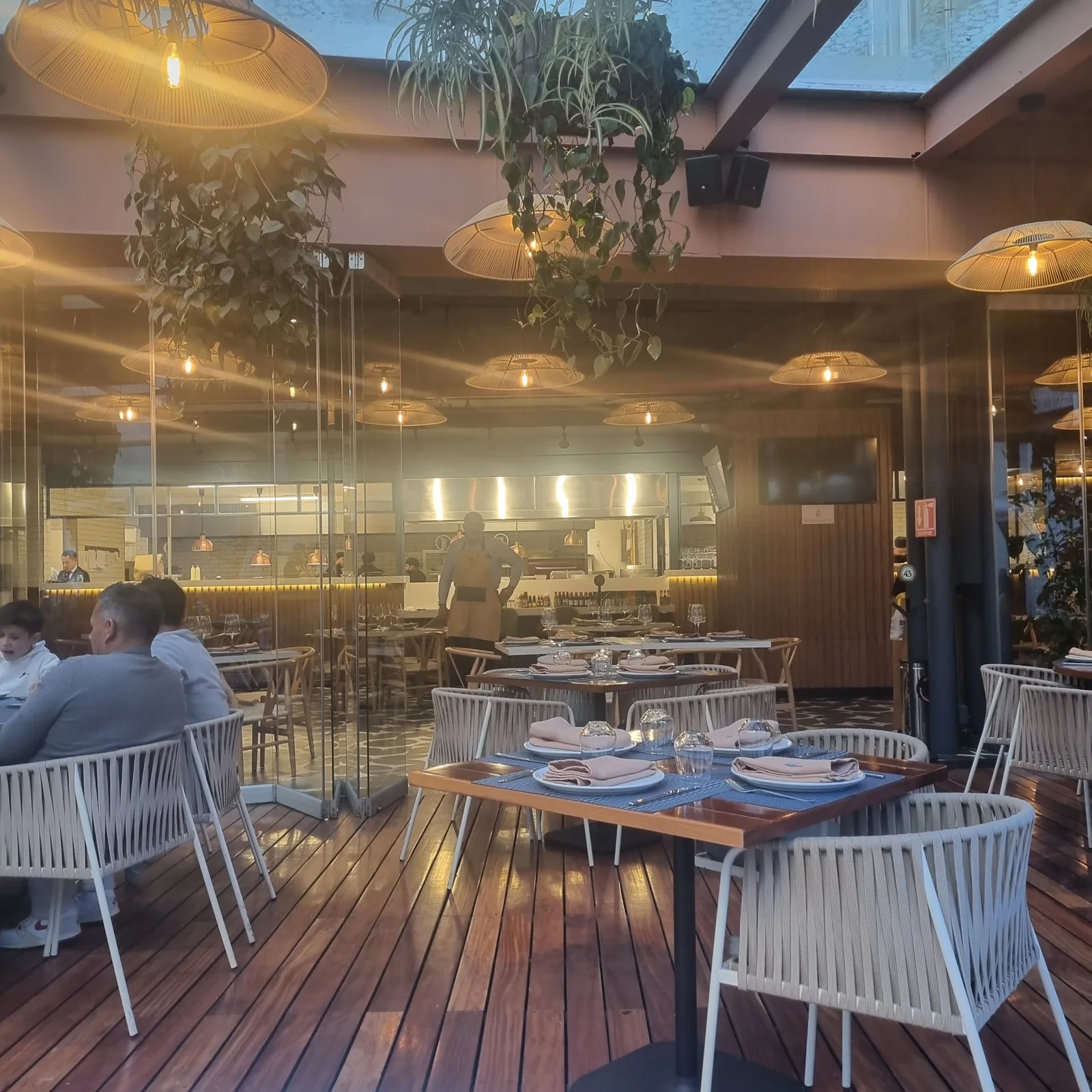Bellopuerto Polanco - skylit terrace dining