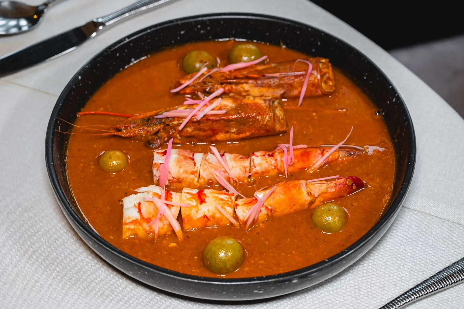 Benjarong - prawn red curry
