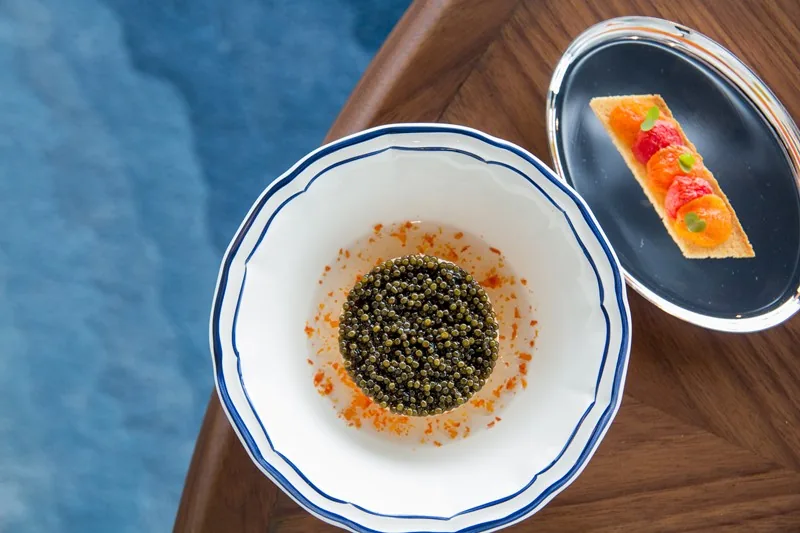 Blue by Alain Ducasse - blue crab caviar dish