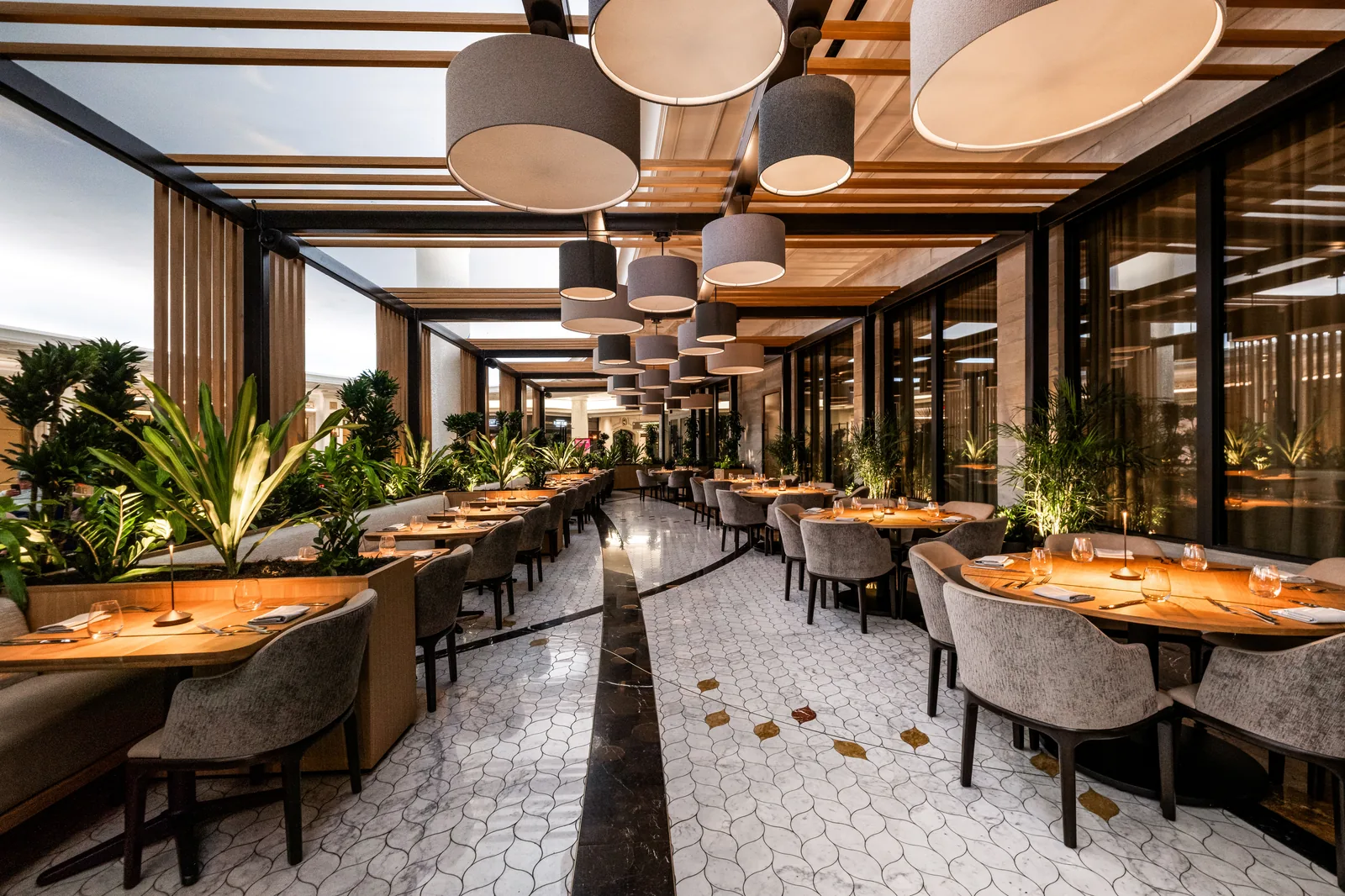 BOA Steakhouse at Palazzo - patio outdoor dining