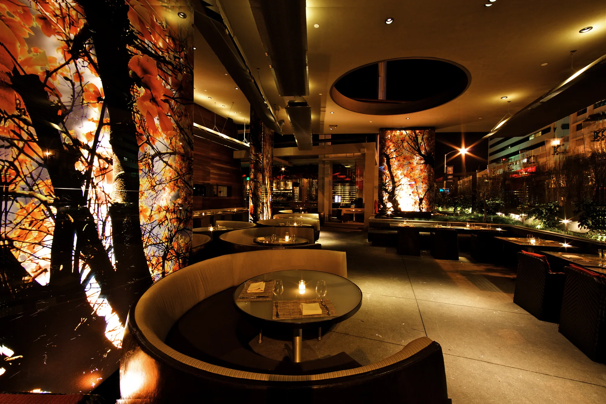 BOA Steakhouse West Hollywood - boa weho covered patio mature trees