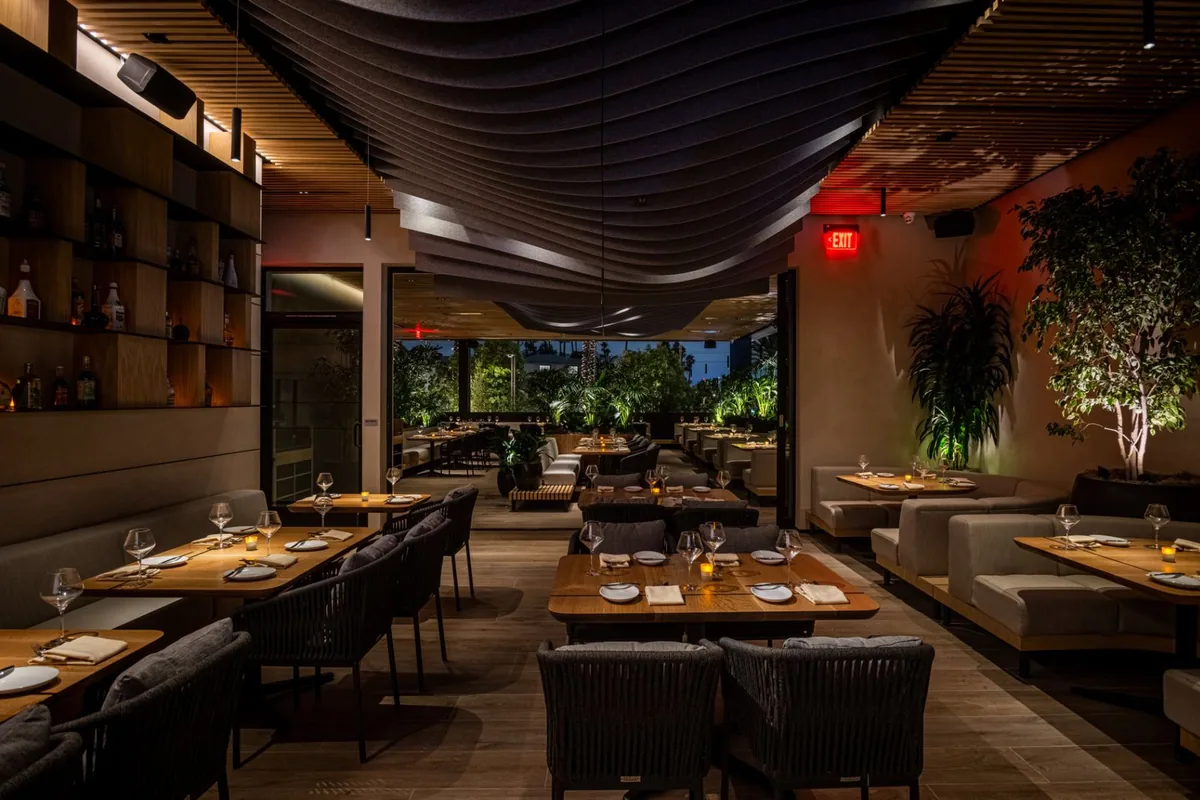 BOA Steakhouse West Hollywood - boa weho dining room upscale