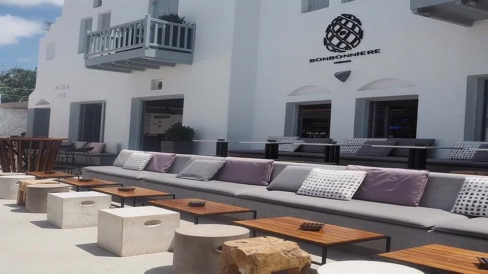 Bonbonniere, nightclubs in Mykonos 4