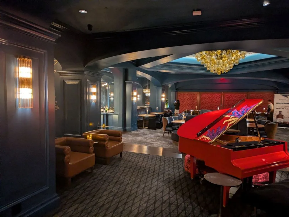 Bourbon Steak by Michael Mina at Four Seasons - piano lounge