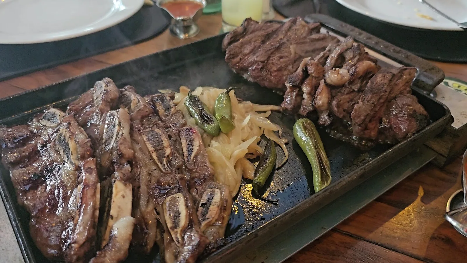 Cambalache - grilled meat platter