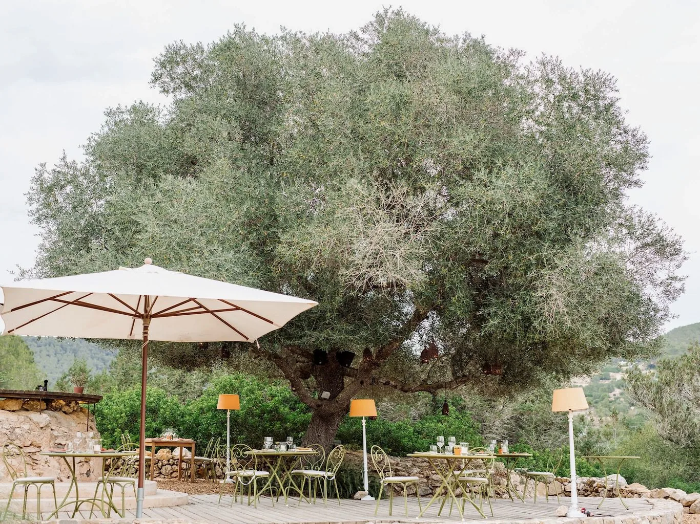 Can Domingo - garden tables