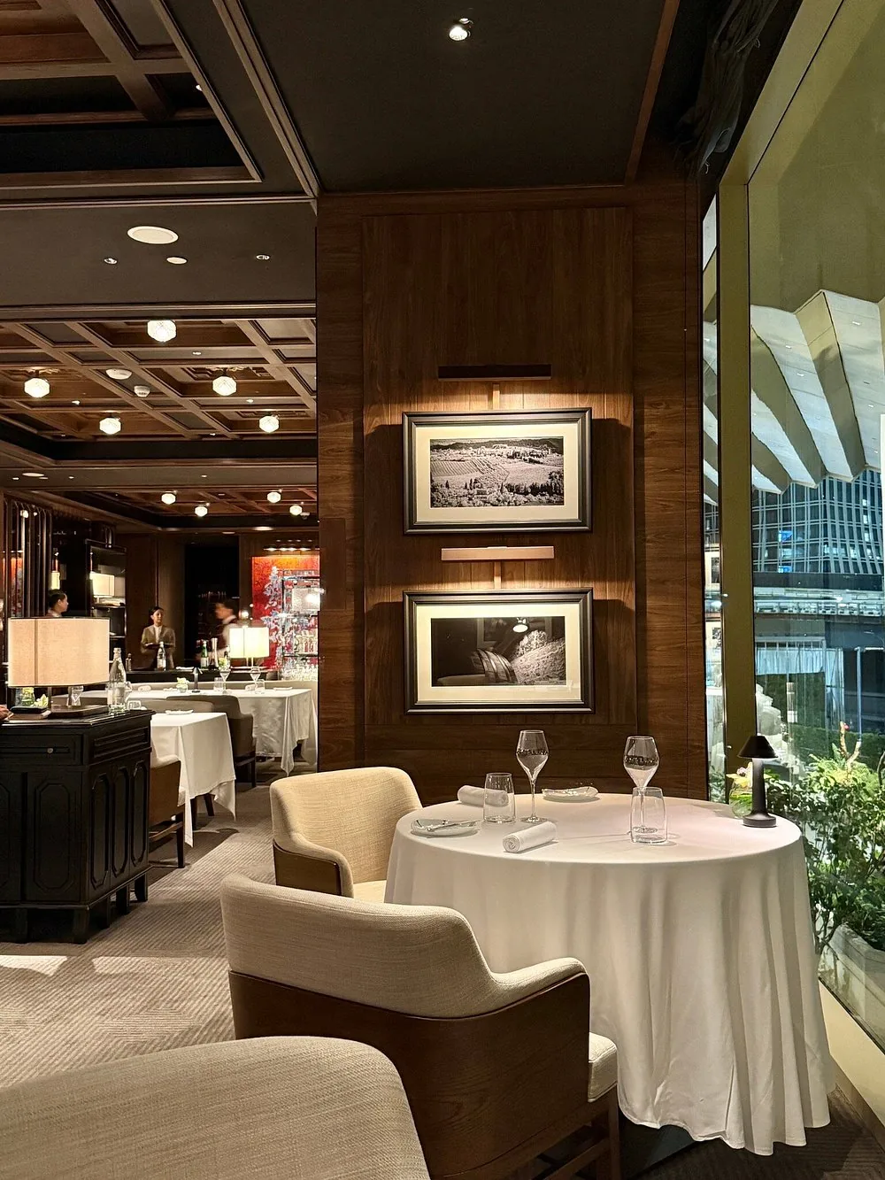 Cannubi by Umberto Bombana, restaurants in Bangkok 2