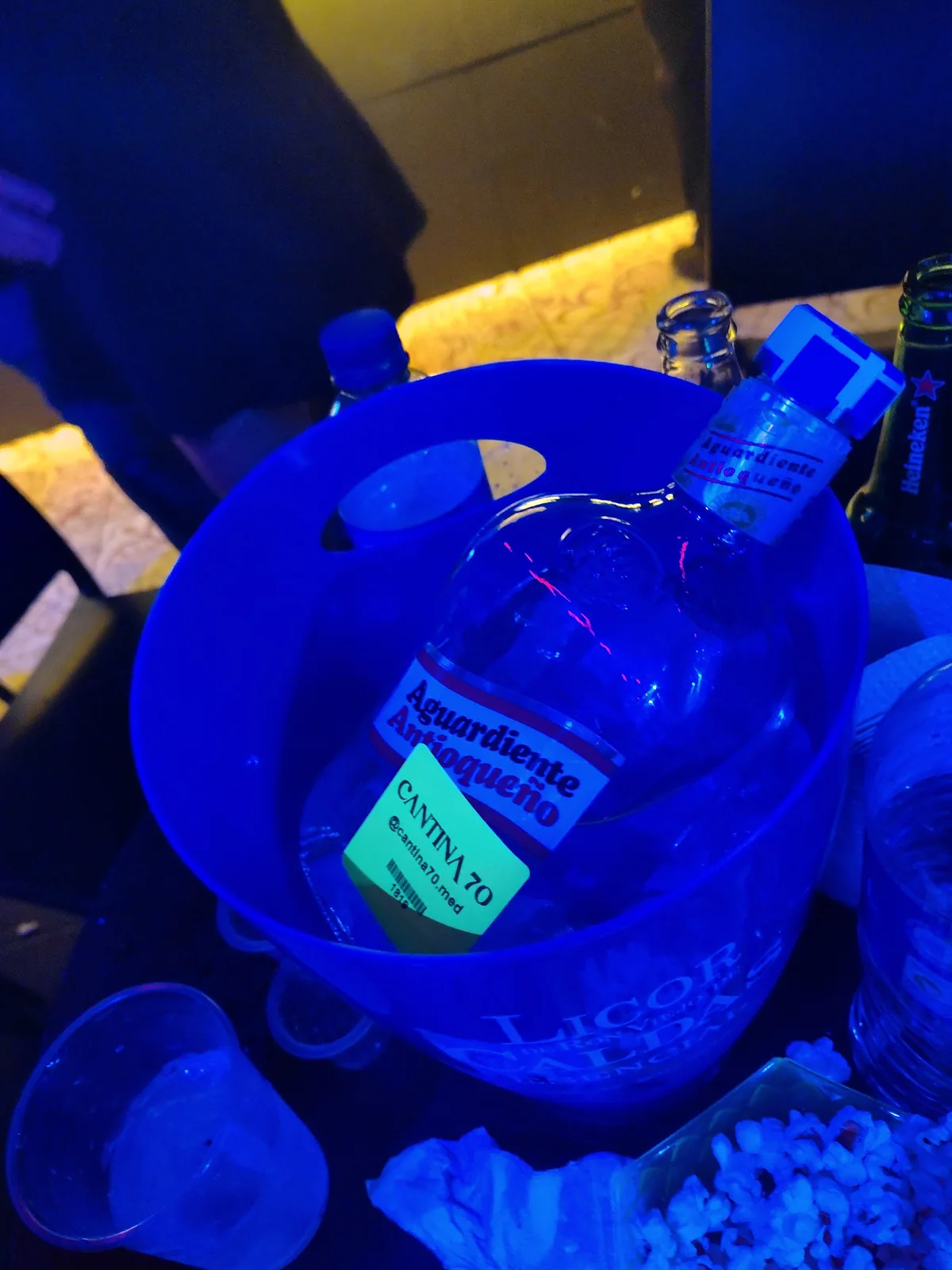 Cantina La 70 - bottle service