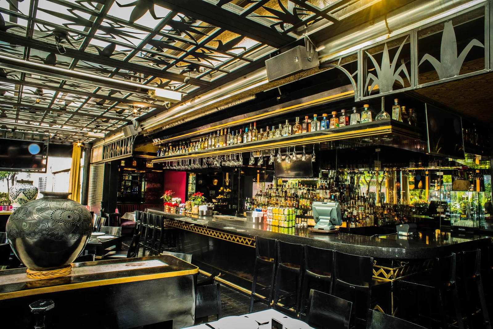 Cantina La No. 20 - restaurant in Mexico City