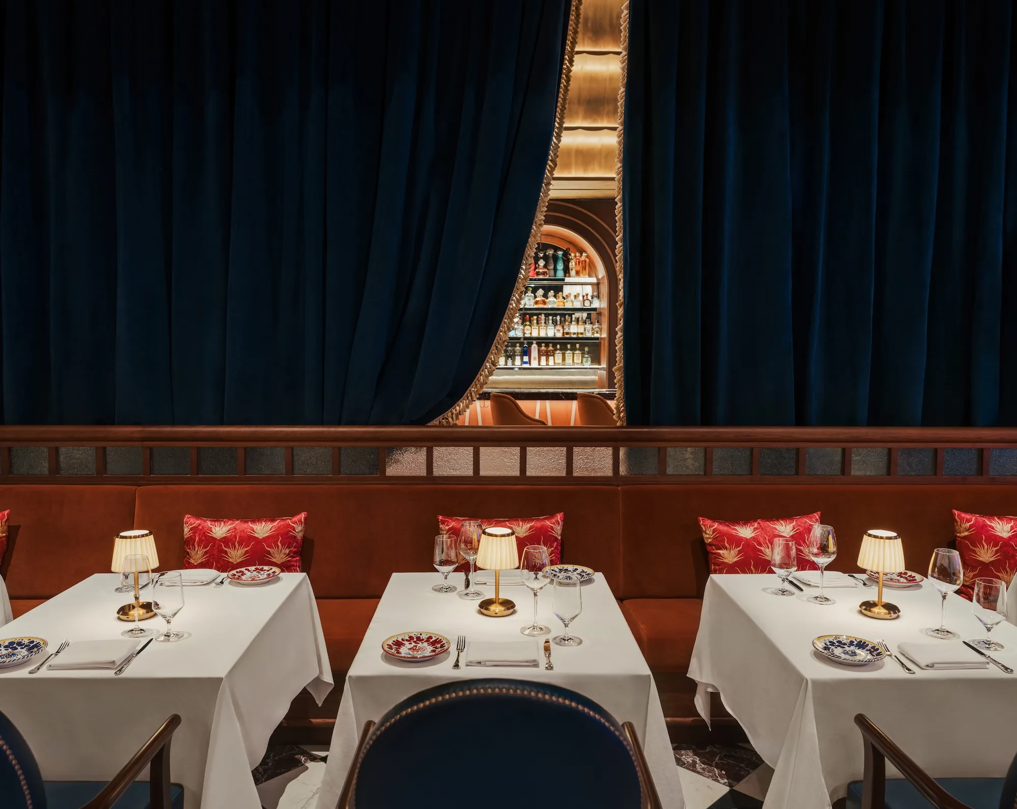 Carbone - dining room blue curtains