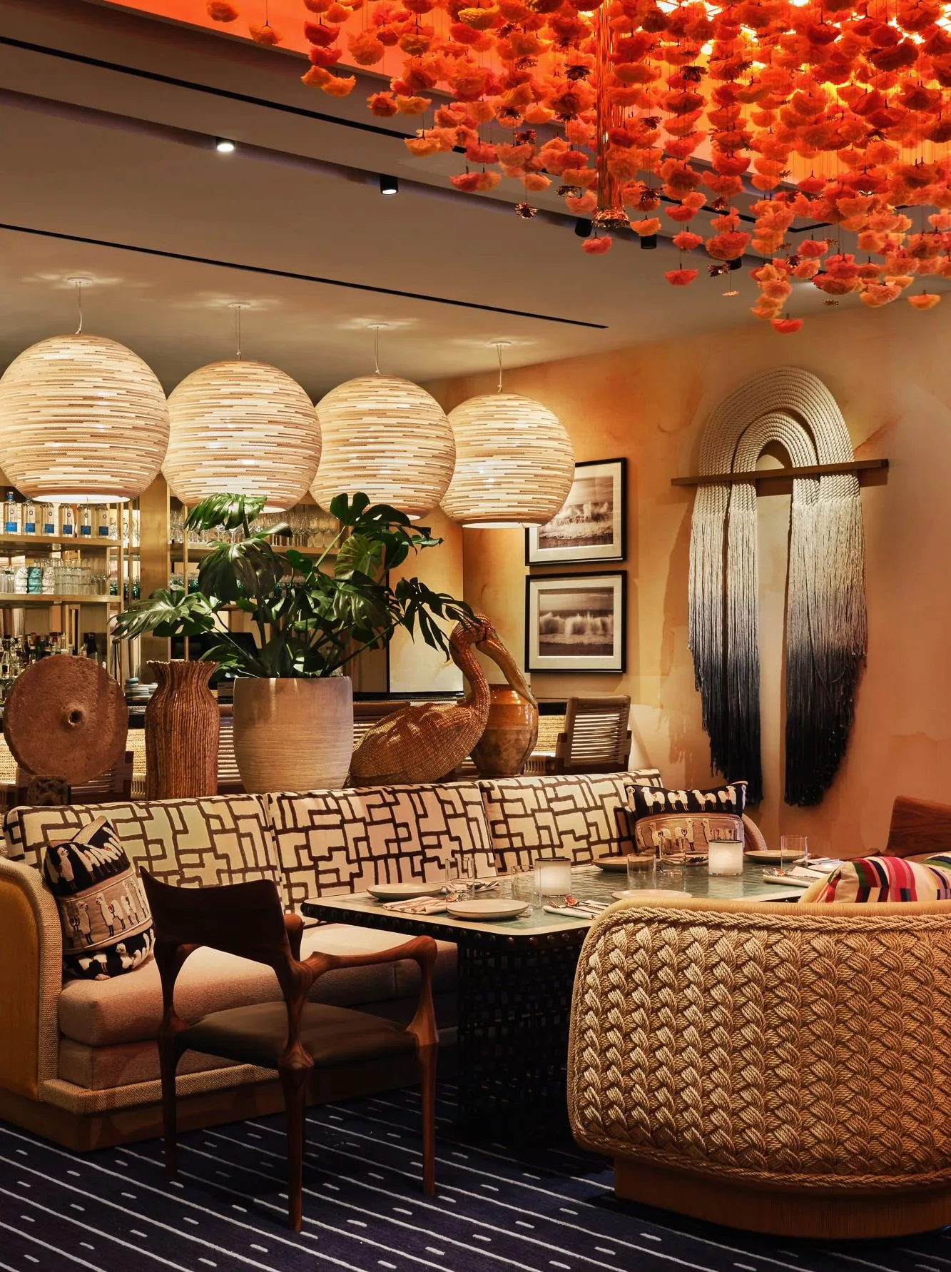 Casa Playa at Encore - dining room bar