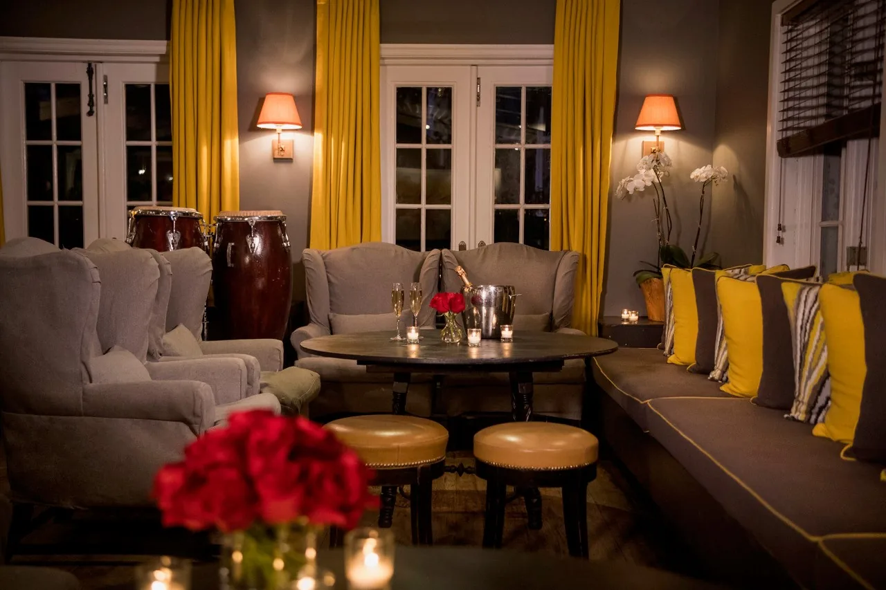 Casa Tua - members lounge