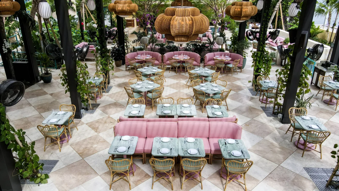 Casadonna - bayfront terrace