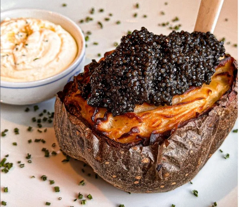 Caviar Kaspia London - baked potato with caviar