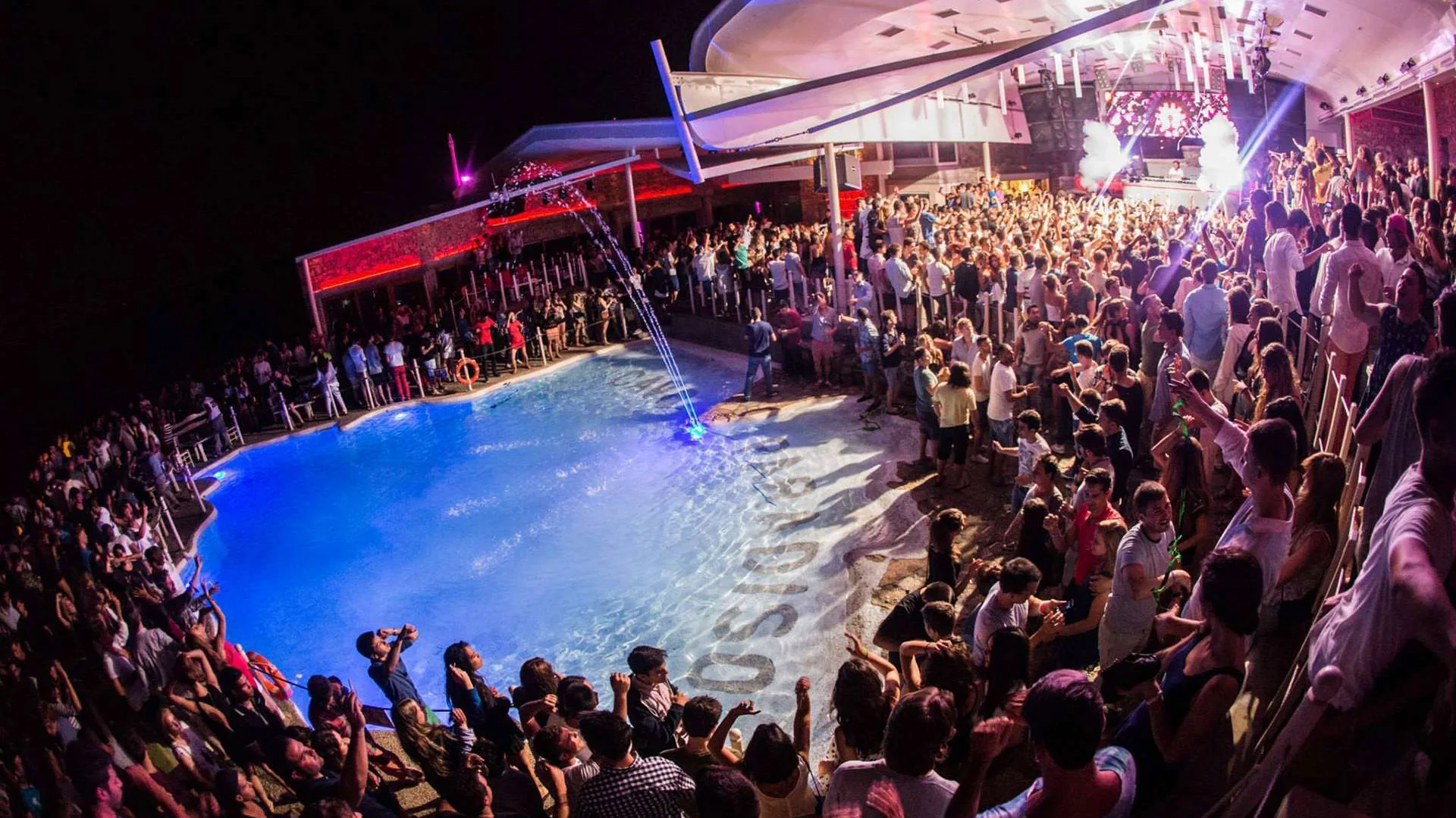Cavo Paradiso - nightclub in Mykonos