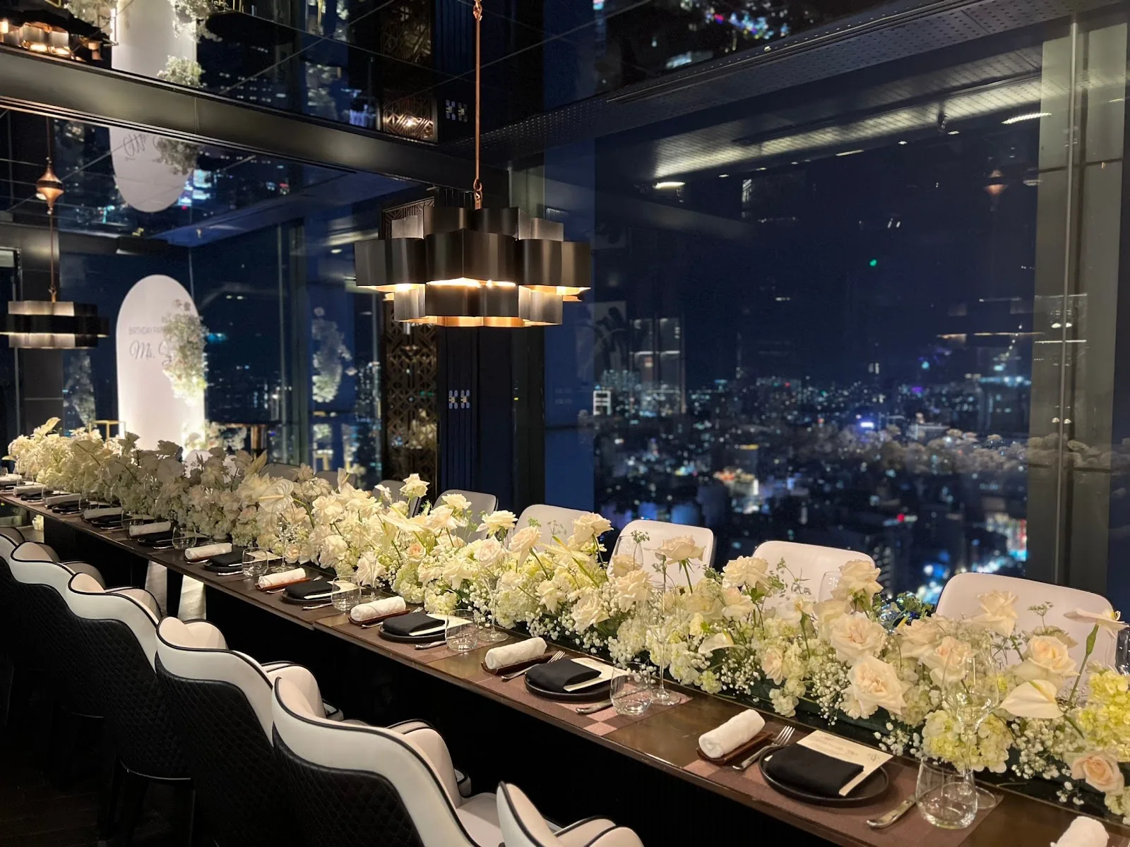 Chill Skybar - rooftop bar in Saigon