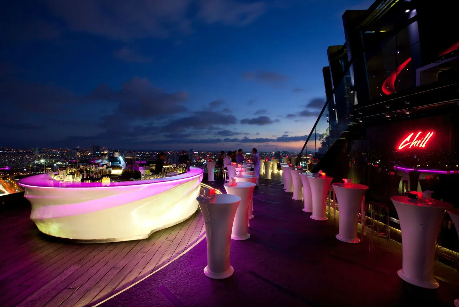 Chill Skybar - saigon 3