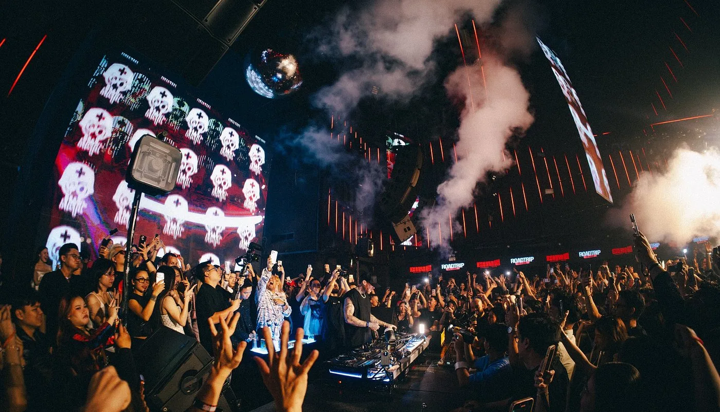 Cine Saigon, nightclubs in Saigon 3