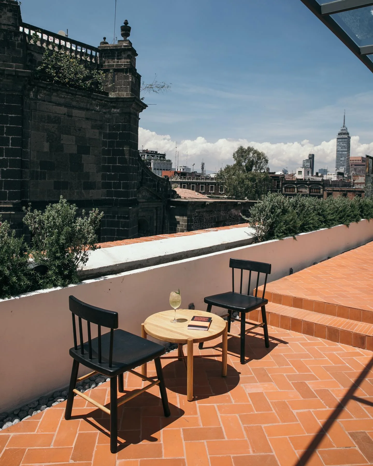 Comedor Mexicano - Circulo Mexicano Rooftop - corner table for two on the terracotta t