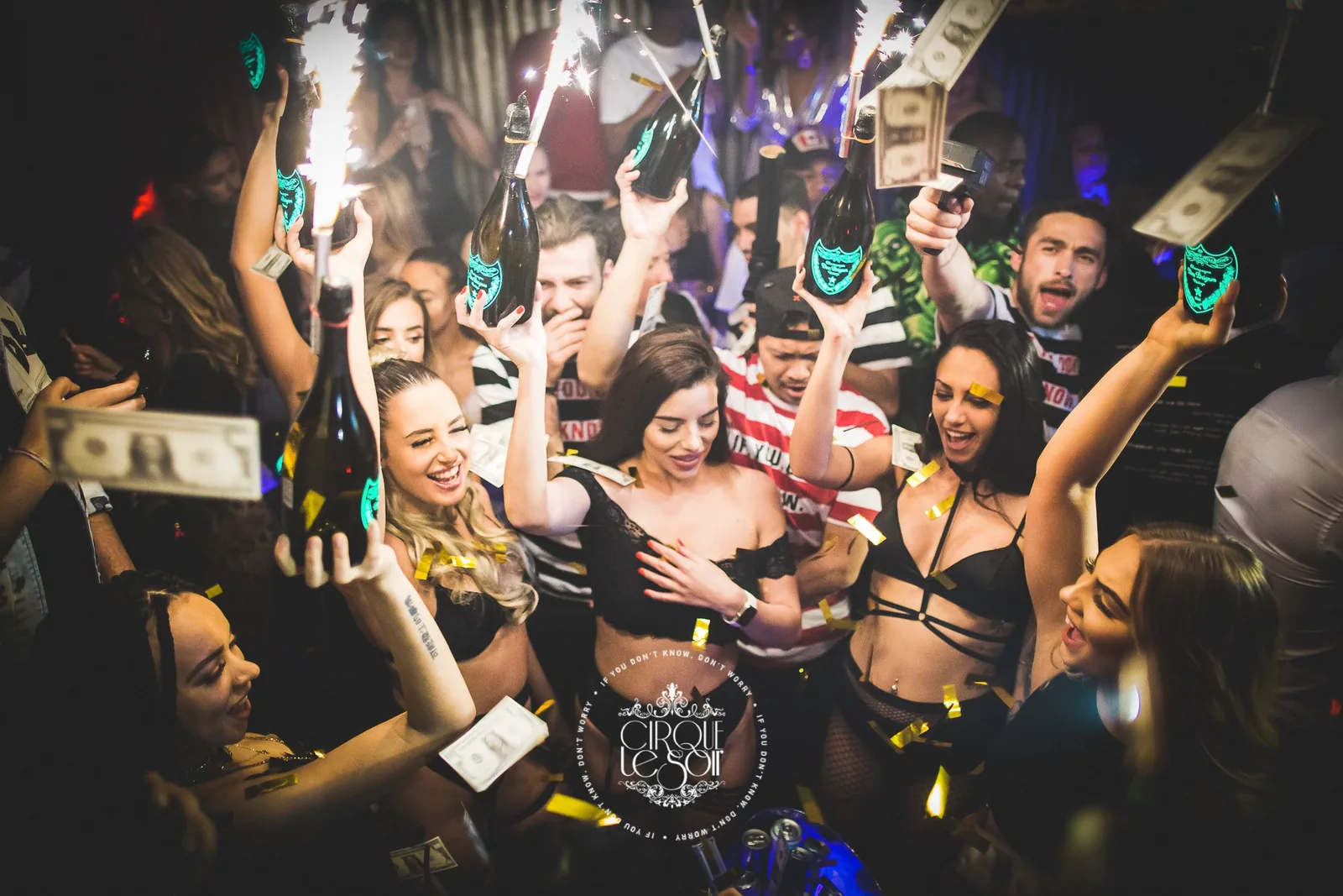 Cirque Le Soir - nightclub