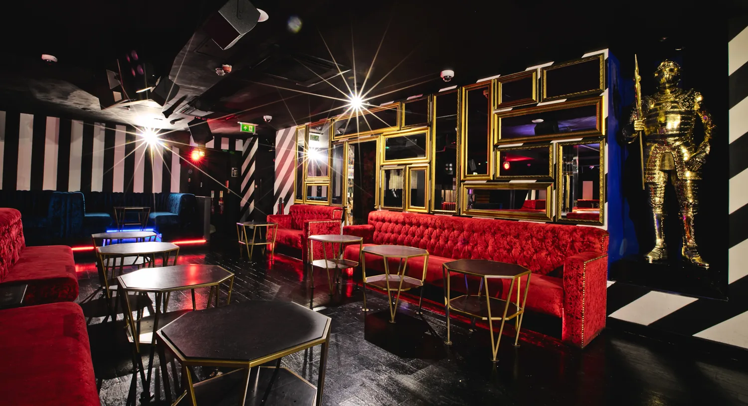 Cirque Le Soir - nightclub 5