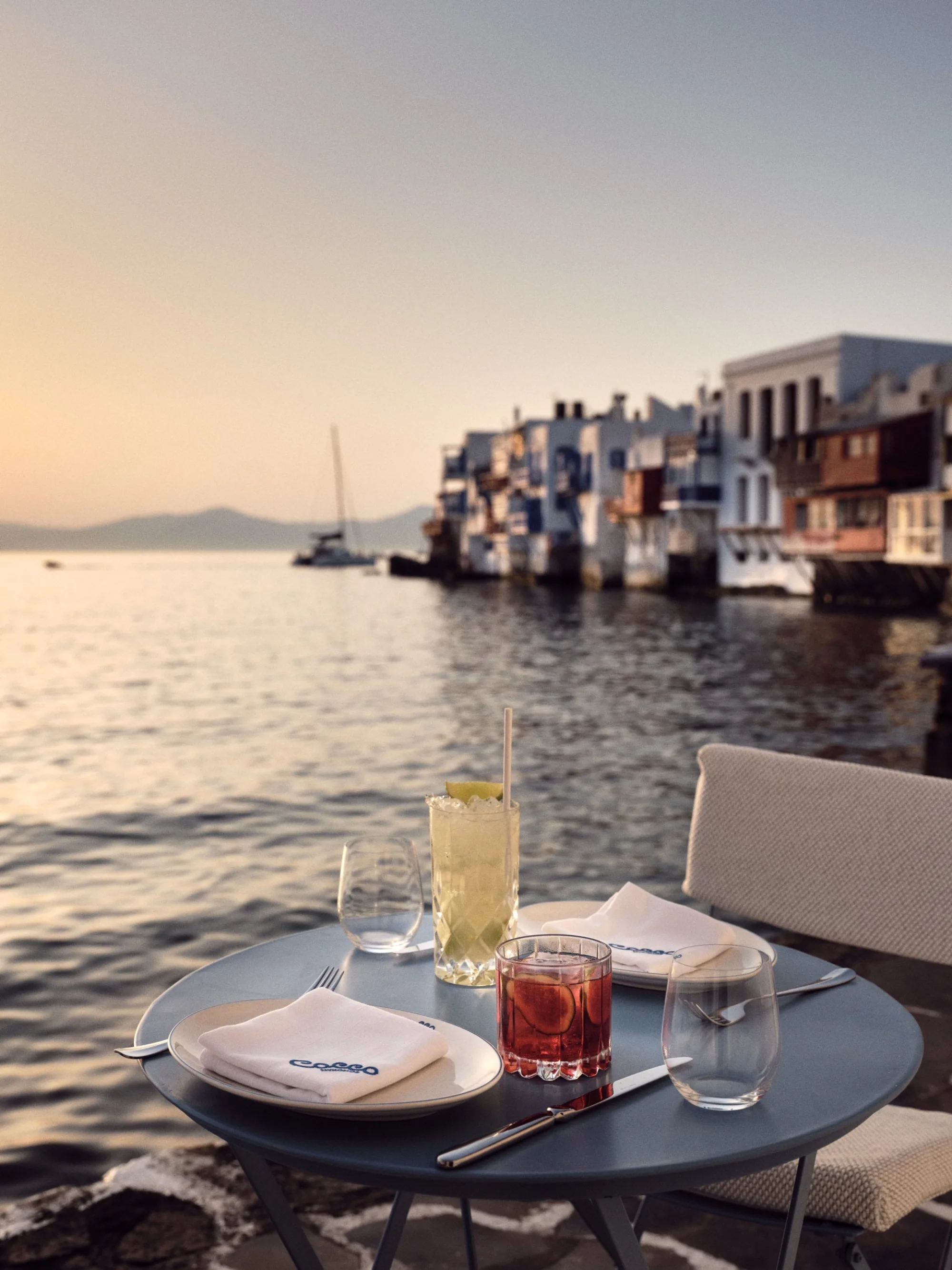 Cocco - sunset table little venice