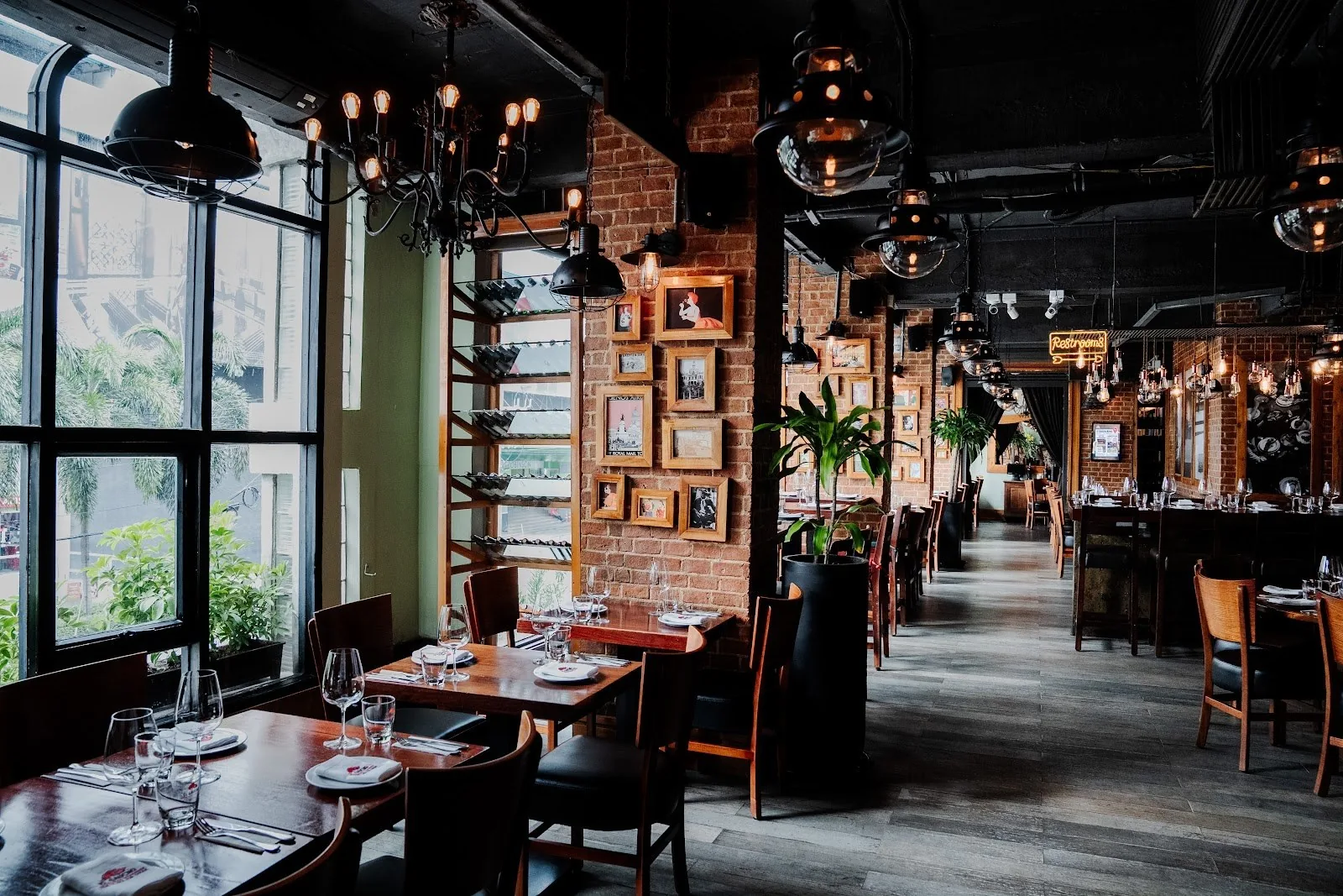 Cocotte Farm Roast & Winery - restaurant in Bangkok