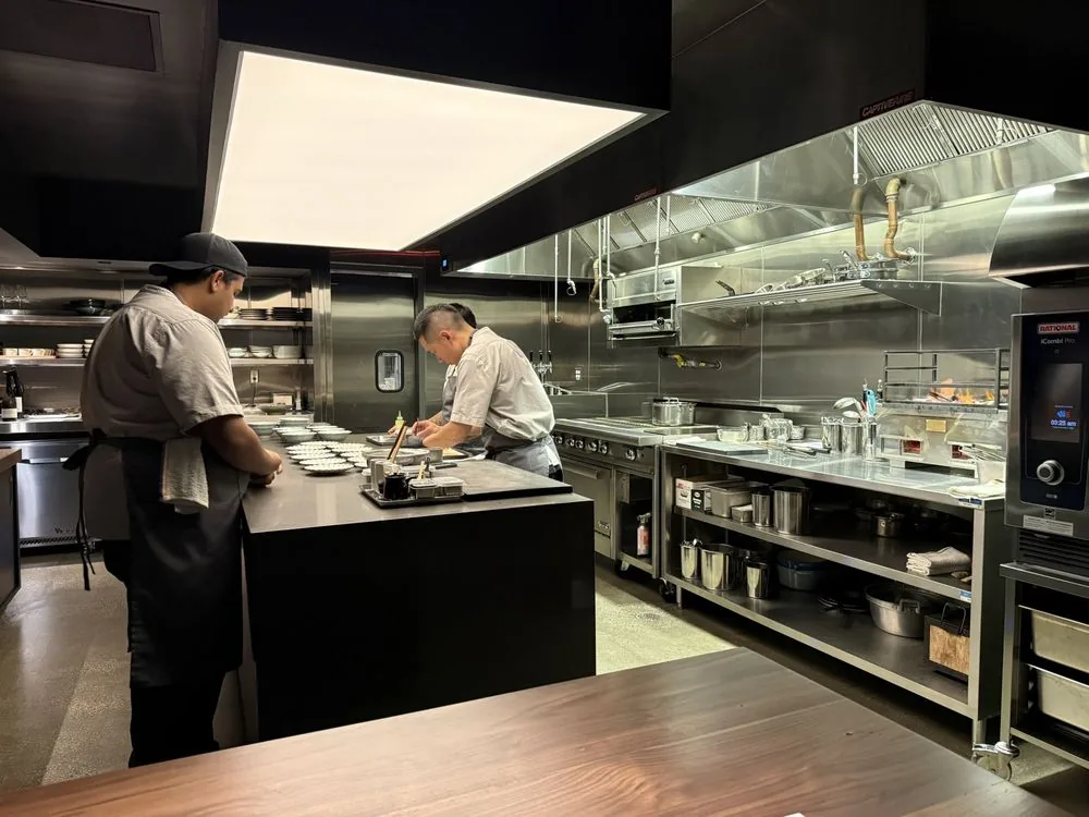 Corridor 109 - open kitchen at the pass