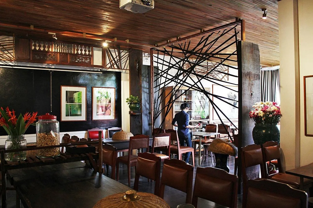 Cuc Gach Quan - restaurant in Saigon
