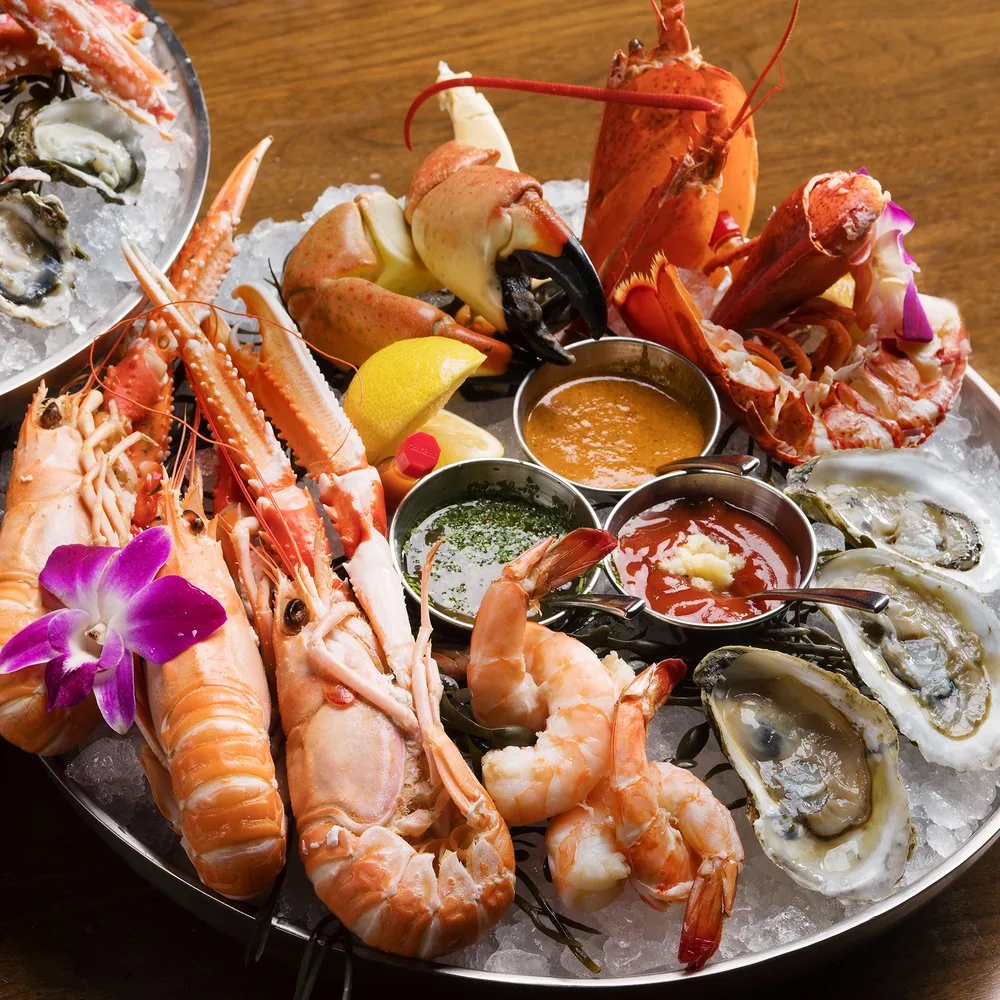CUT by Wolfgang Puck at The Palazzo - seafood tower