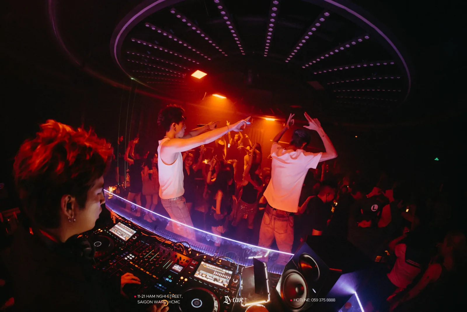 D-RAVE CLUB SGN - dj stage