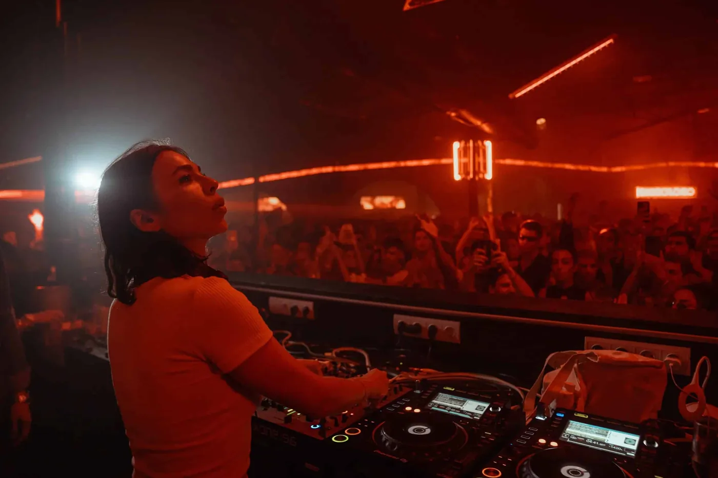 DC-10 - dj nina