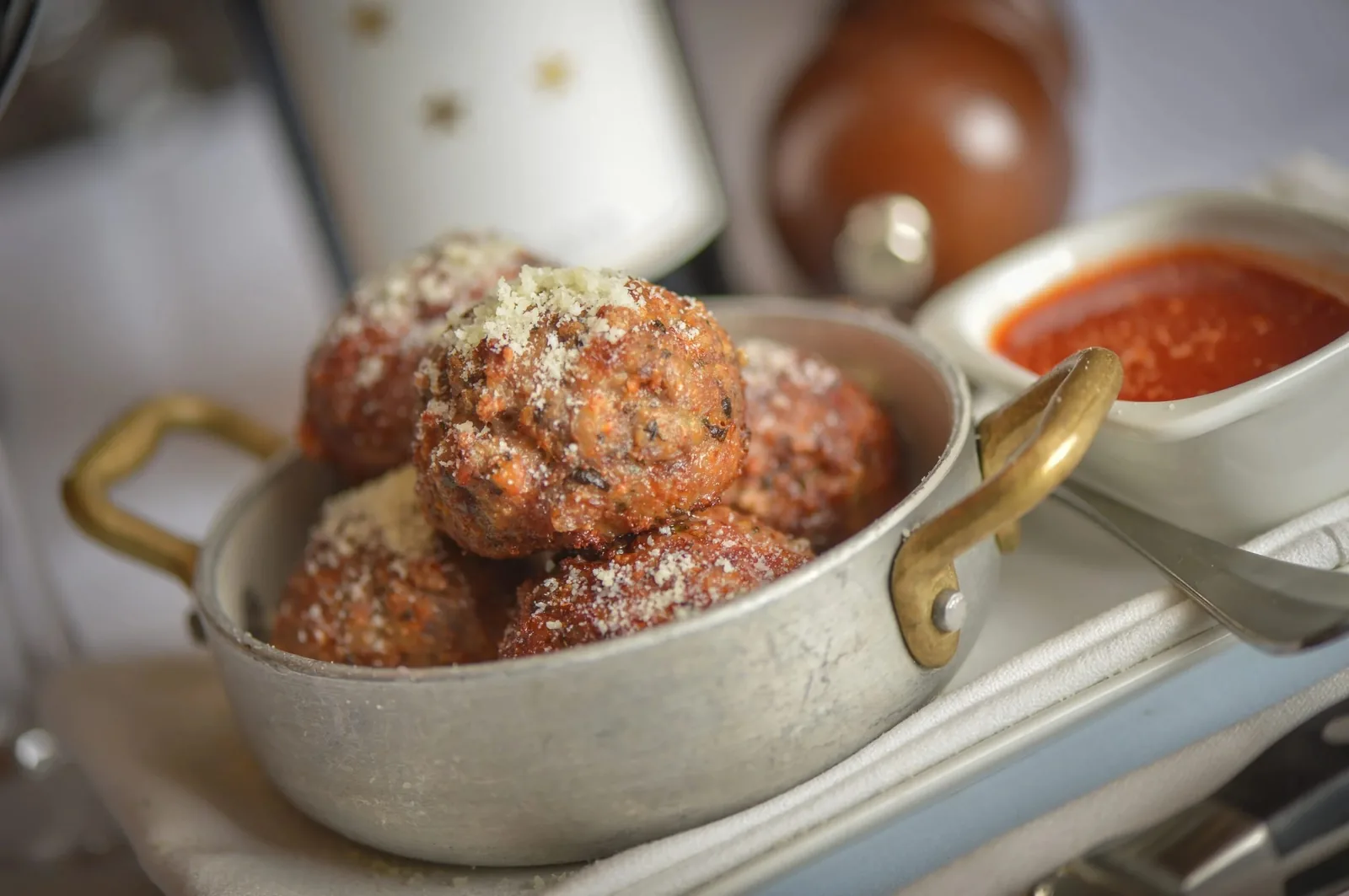 Dominick's Steakhouse, restaurants in Scottsdale 6
