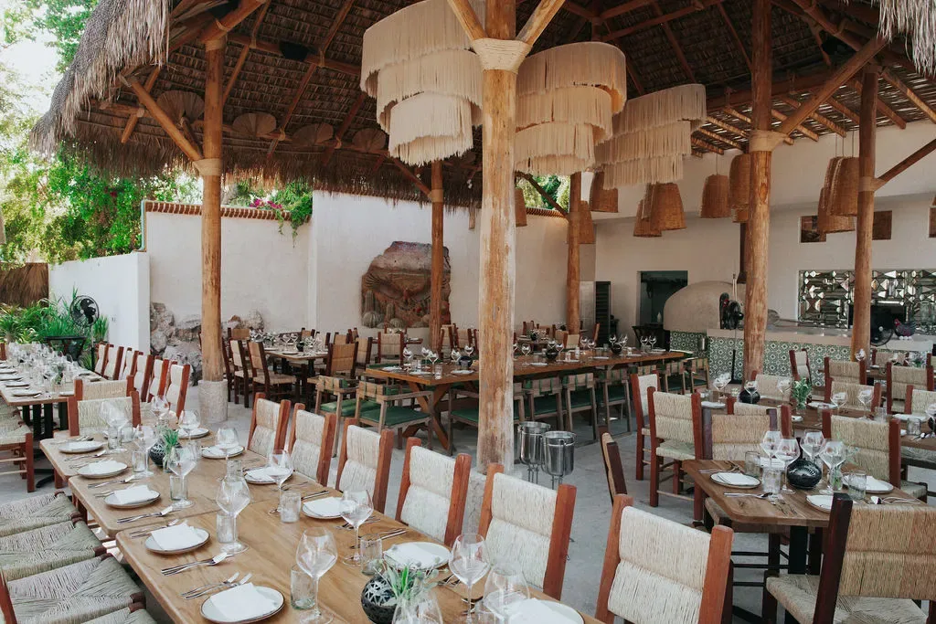 Don Sanchez - w02 don sanchez cabo courtyard dining