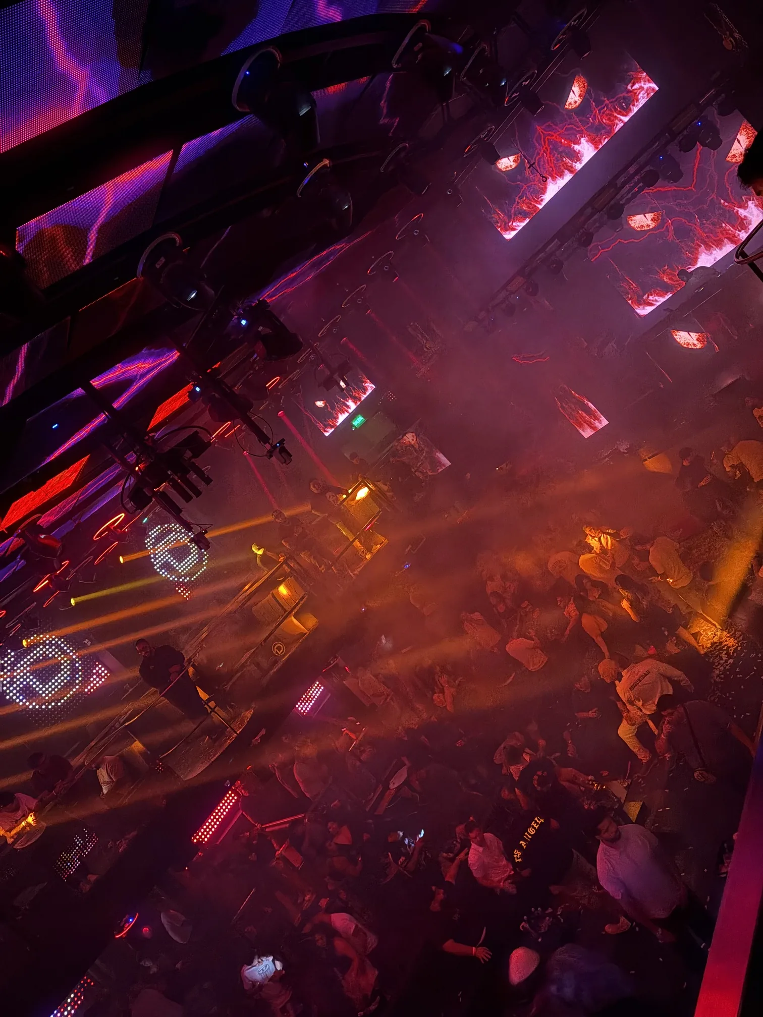 Dulcinea - red lit room above