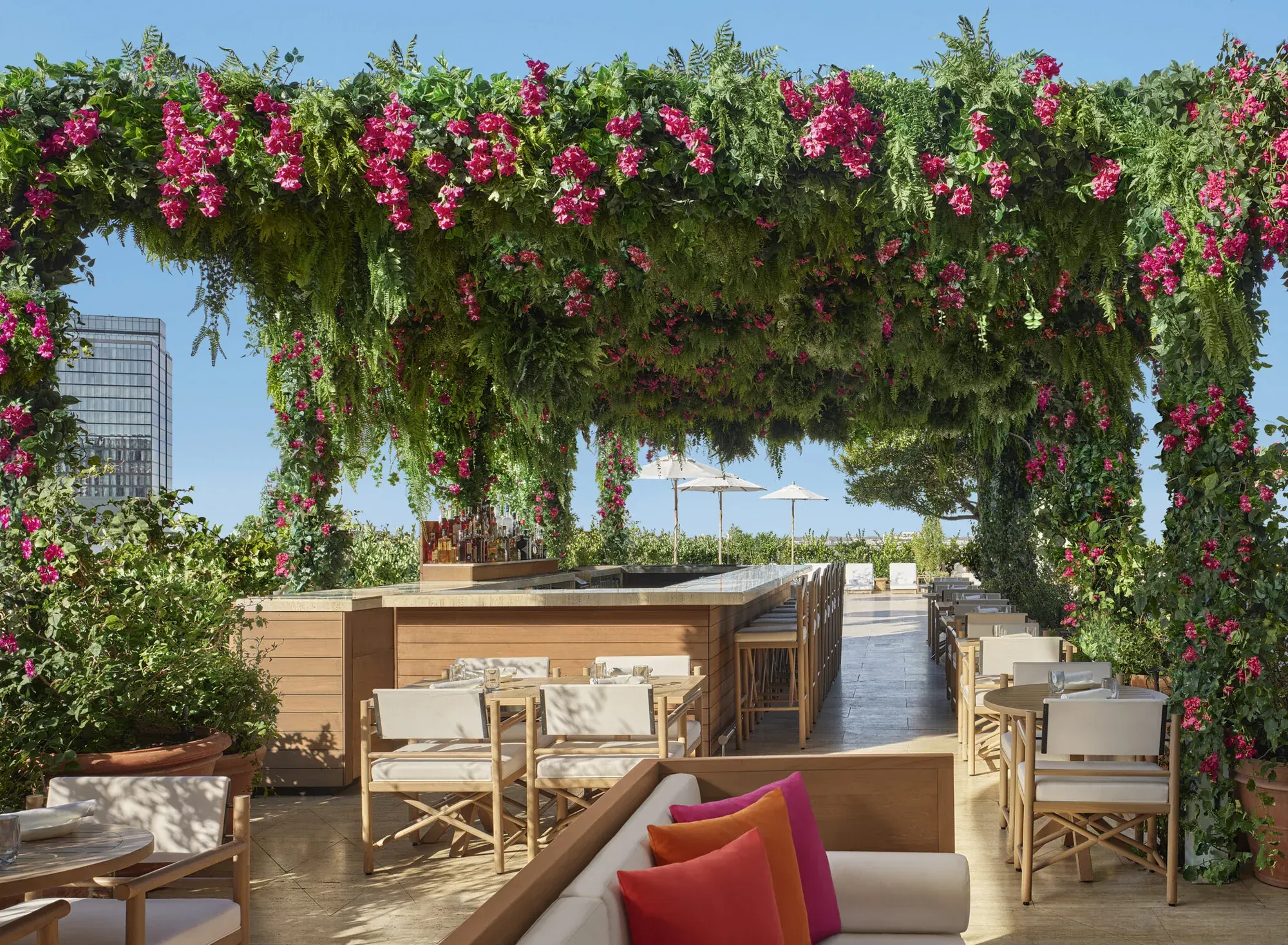 Edition Rooftop - restaurant in Los Angeles