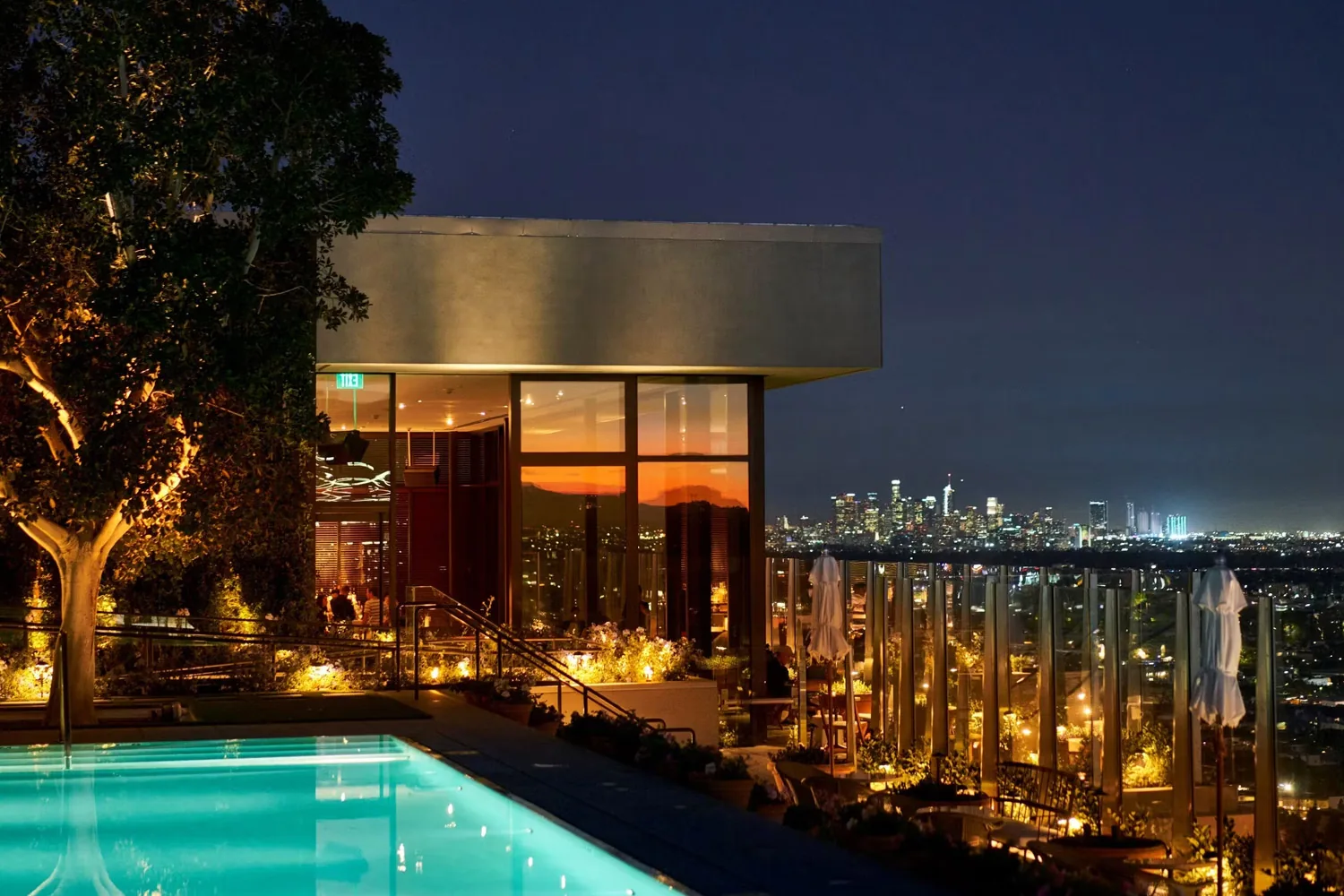 Edition Rooftop - pool