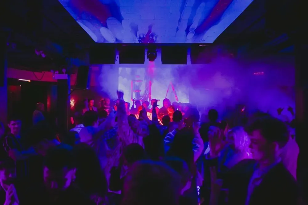 ĒLA, nightclubs in Chicago 5